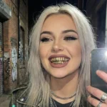 Glossy Finish Teeth Grillz Top Bottom Set Anti Slip Eco-friendly Copper Teeth Grillz Caps Gold Silver Teeth Jewelry Events – Image 3